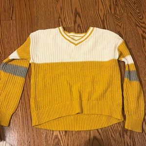 Tucker and rate Nordstrom sweater